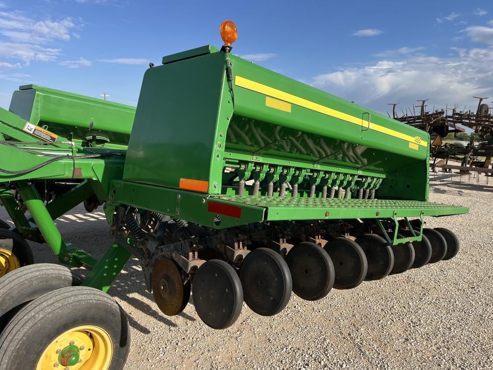 Image for 2005 John Deere 455