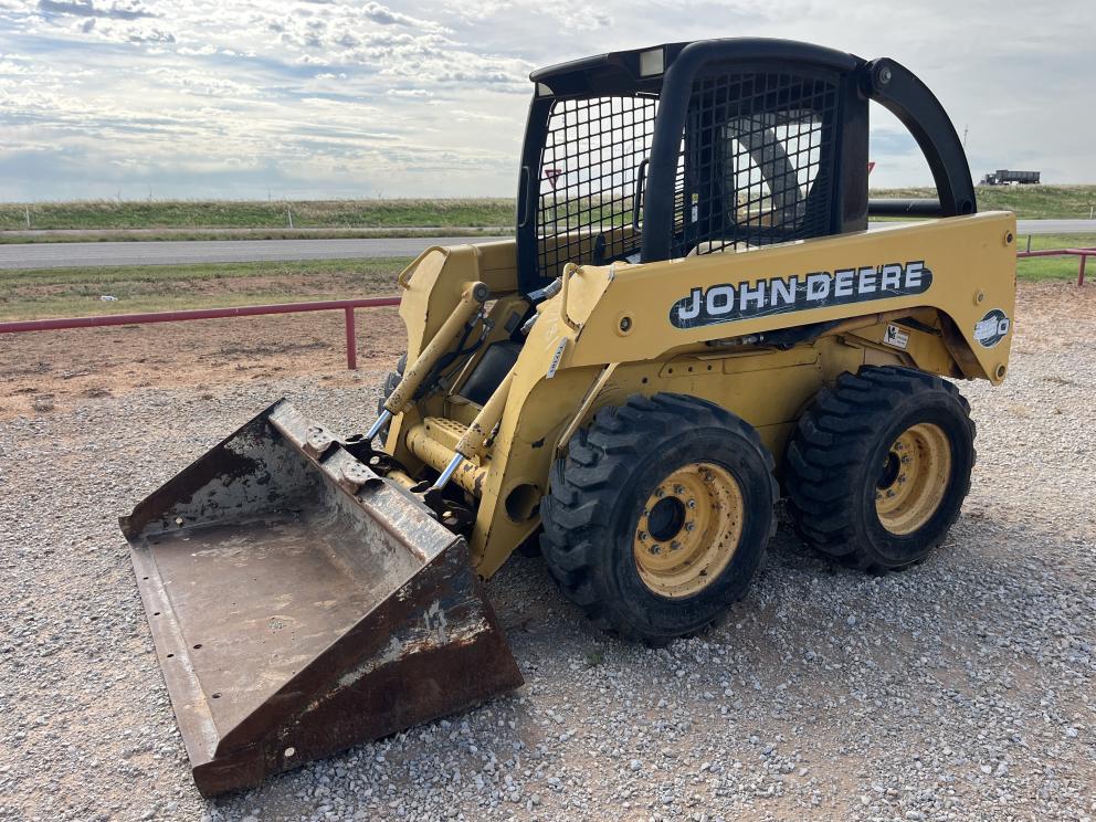 Image for 1999 Deere 250