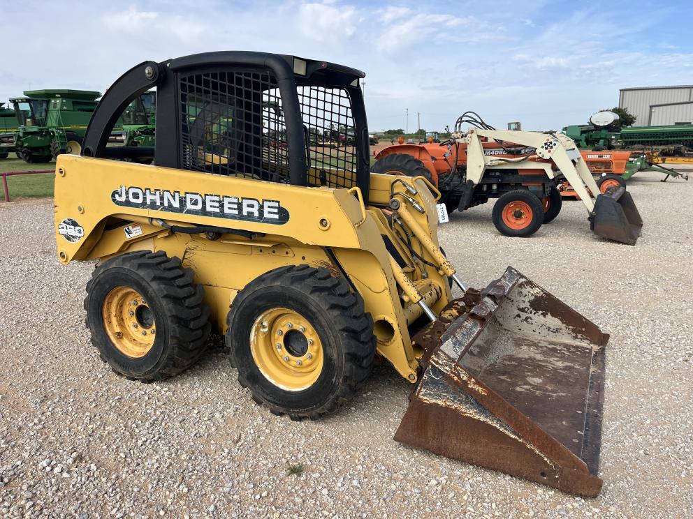 Image for 1999 Deere 250