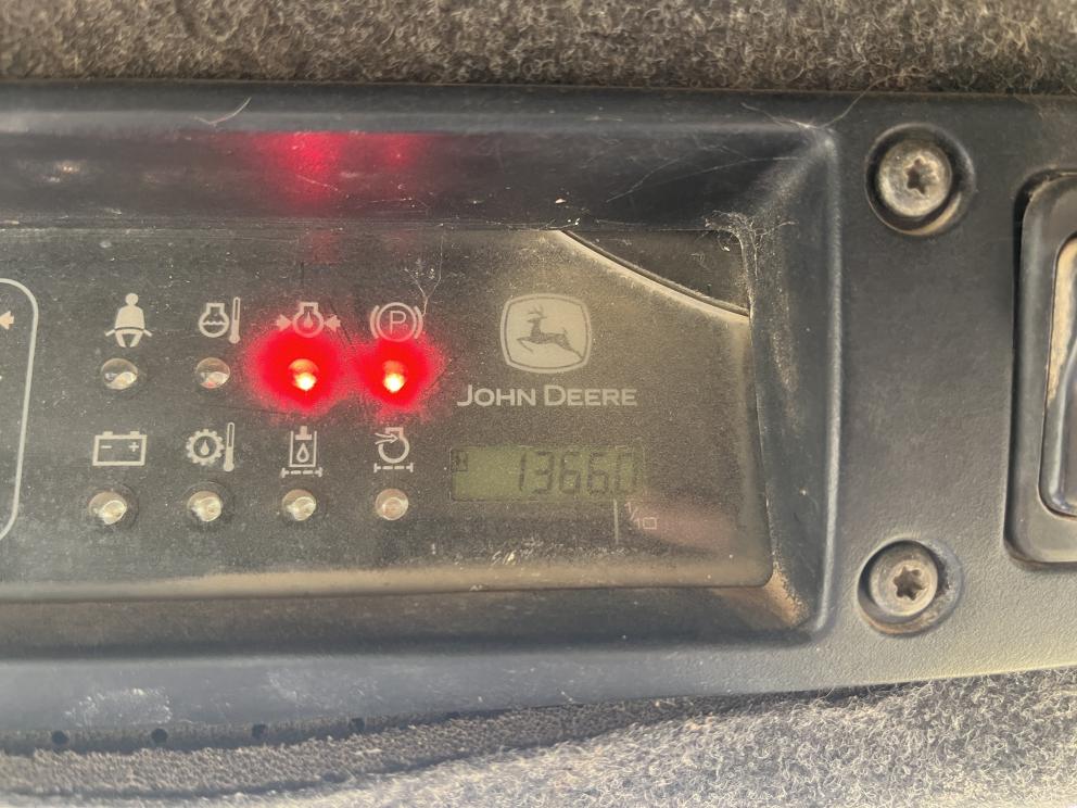 Image for 1999 Deere 250