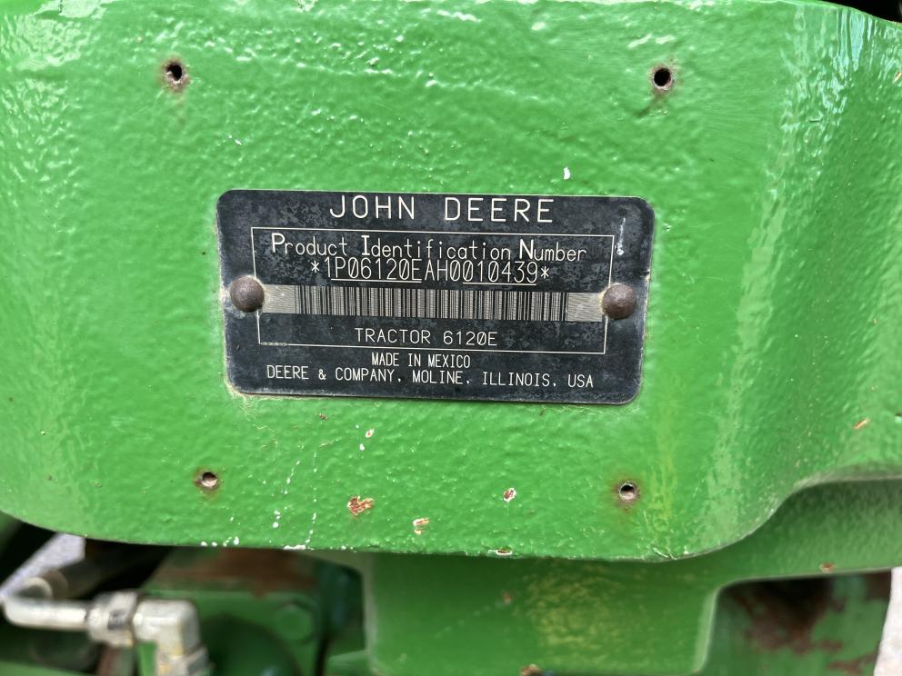 Image for 2017 John Deere 6120E