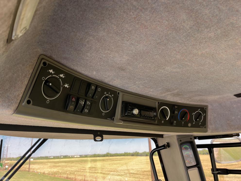 Image for 2007 New Holland T9040