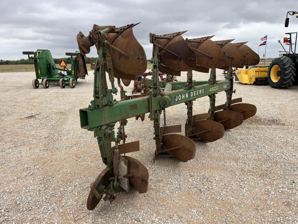 Image for John Deere 4600