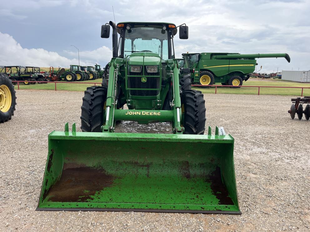 Image for 2017 John Deere 6120E