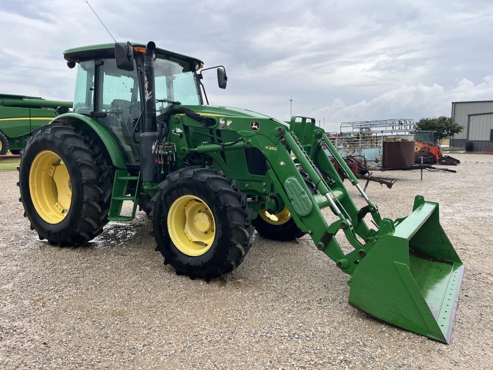 Image for 2017 John Deere 6120E