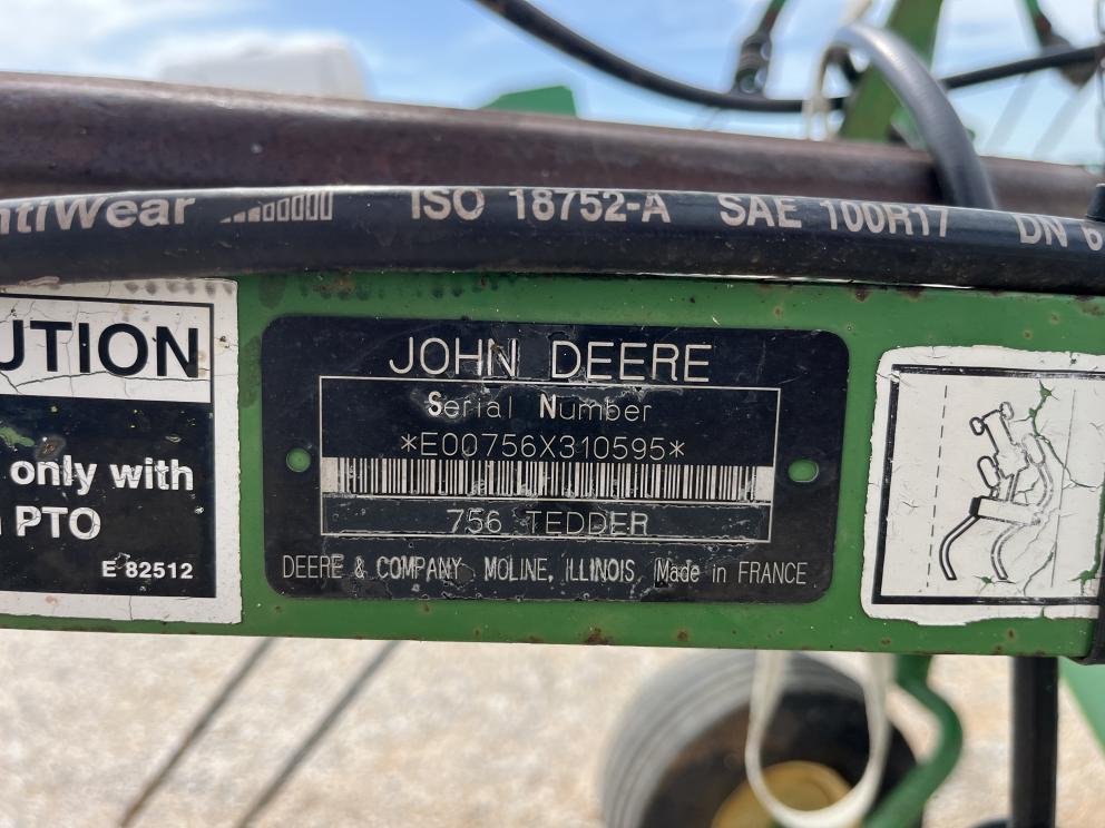 Image for 2005 John Deere 756