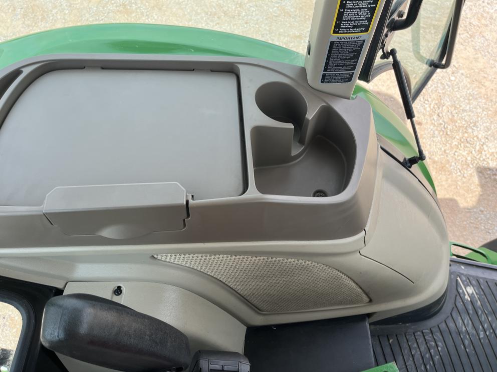 Image for 2023 John Deere 5100E
