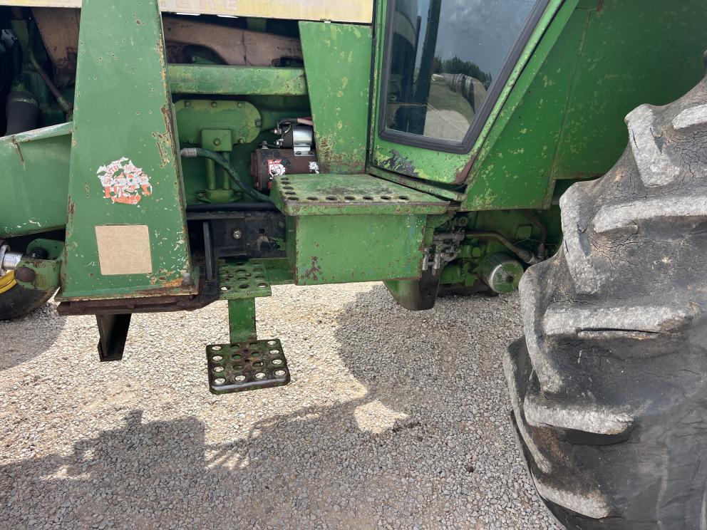 Image for 1976 John Deere 4230