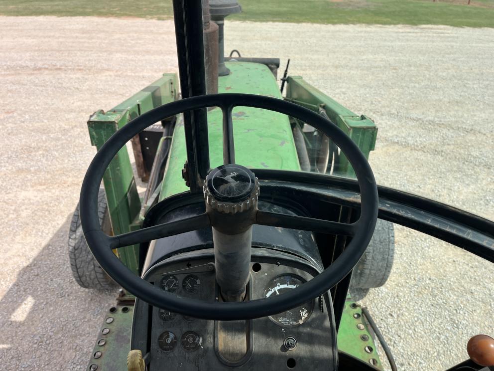 Image for 1976 John Deere 4230