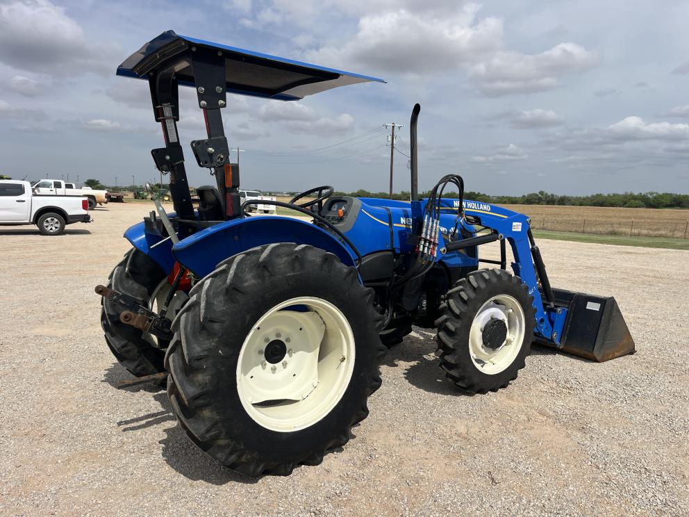 Image for 2015 New Holland WORKMASTER 70