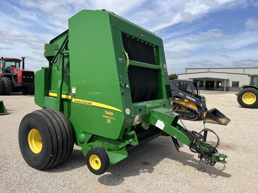 Image for 2013 John Deere 569
