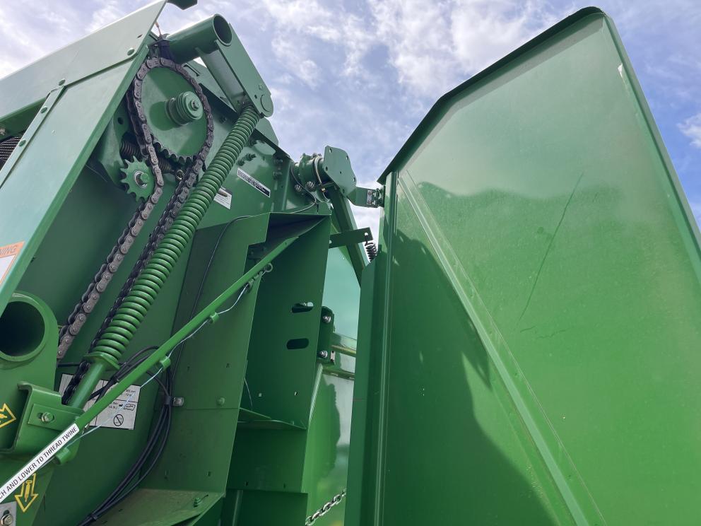 Image for 2013 John Deere 569