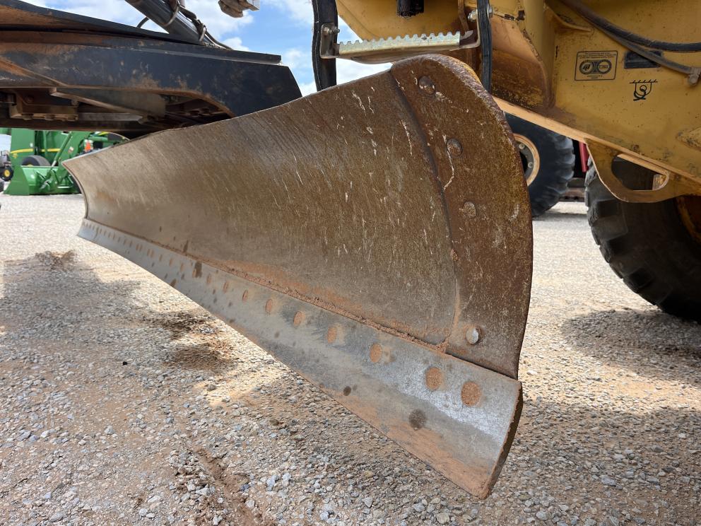 Image for 2007 Deere 770D