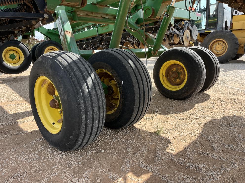 Image for 2013 John Deere 455