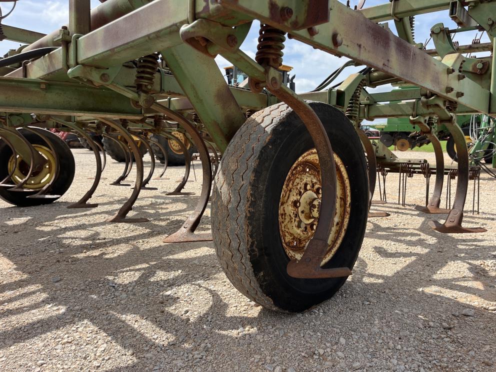 Image for John Deere E1010