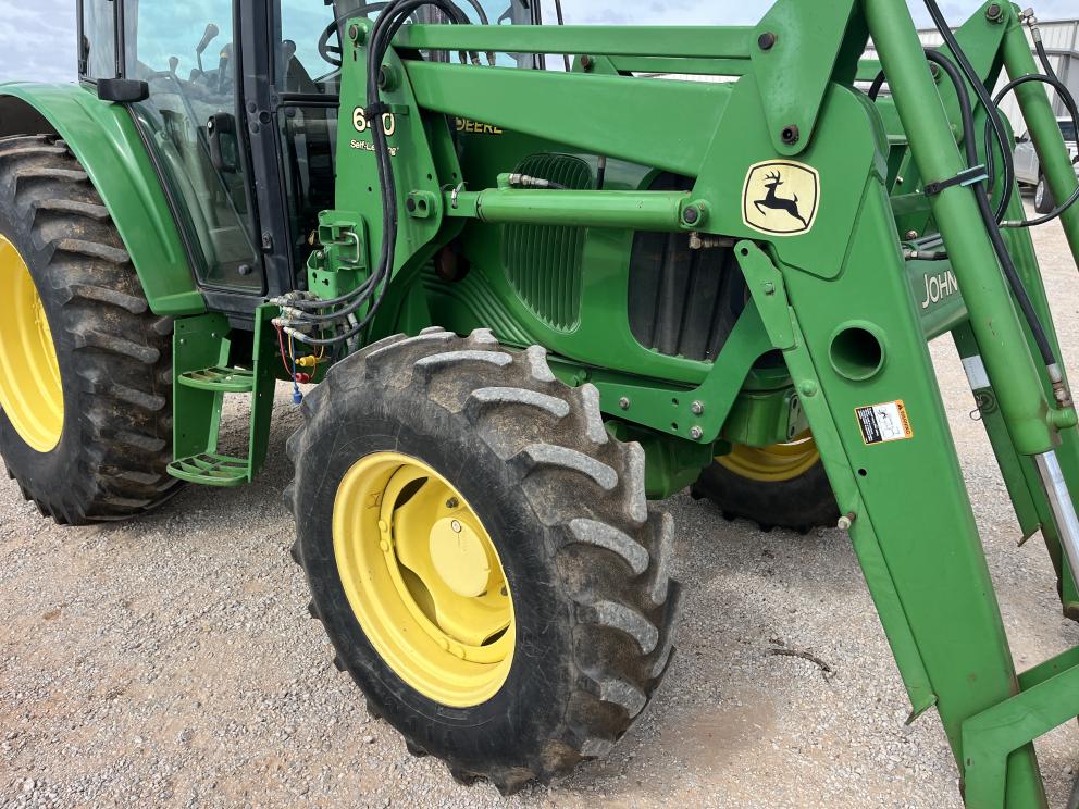 Image for 2005 John Deere 6415