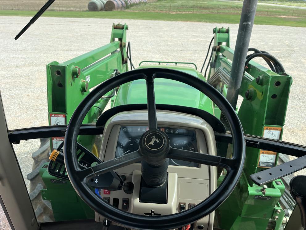 Image for 2005 John Deere 6415