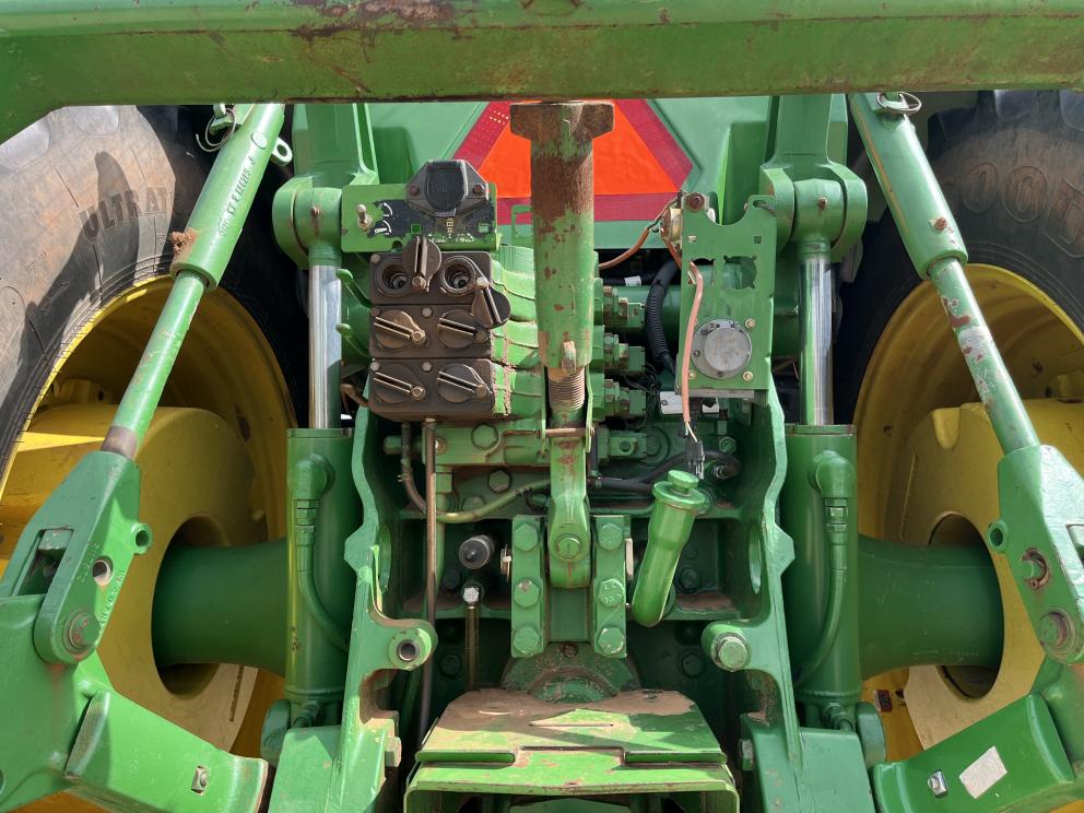 Image for 1995 John Deere 8300