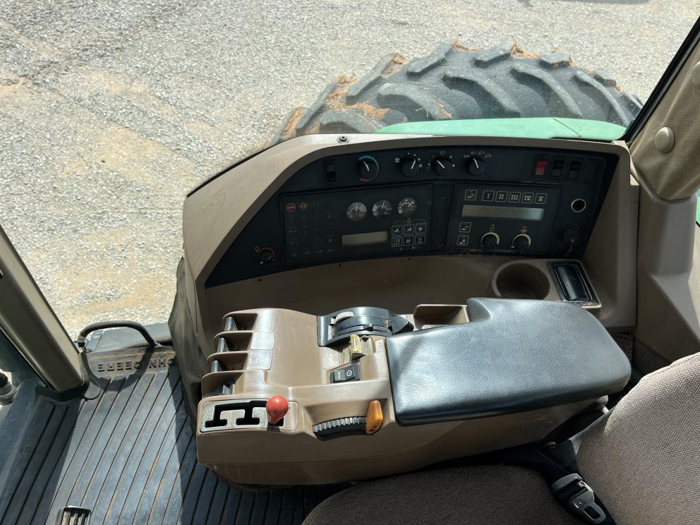 Image for 1995 John Deere 8300