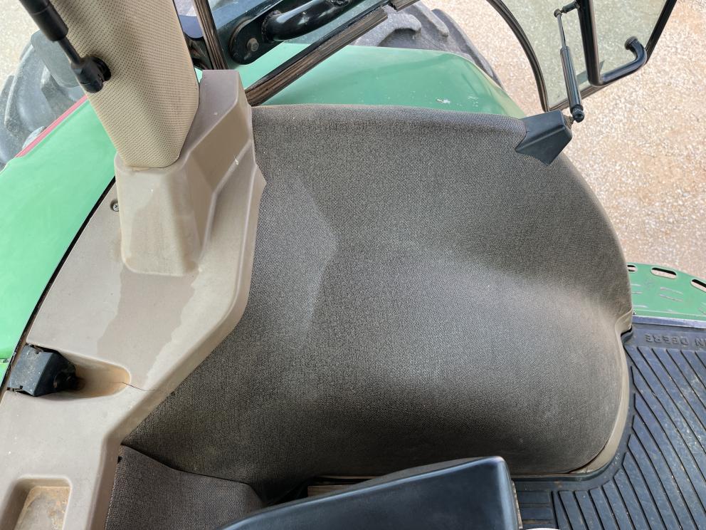 Image for 1995 John Deere 8300