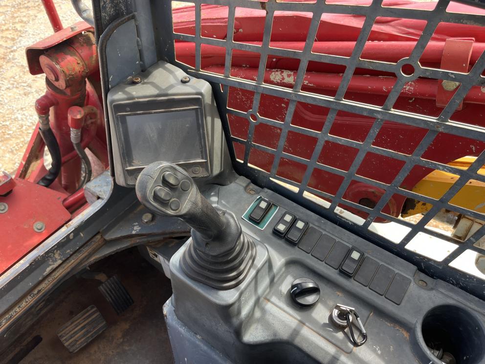 Image for 2017 Takeuchi TL12R2