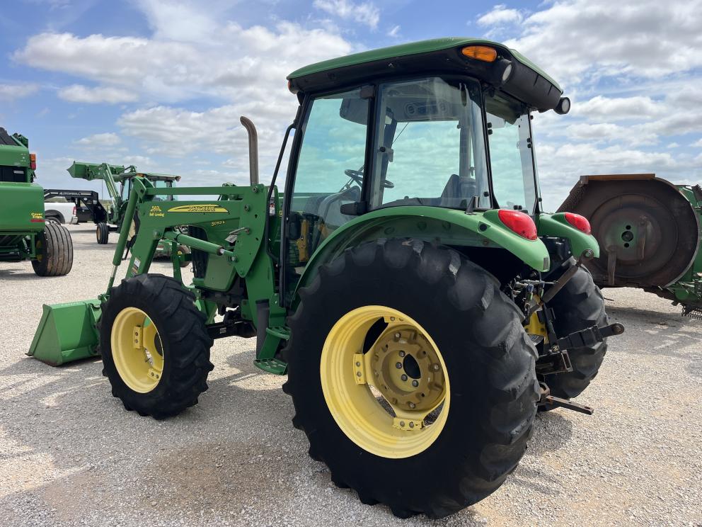 Image for 2011 John Deere 5093E