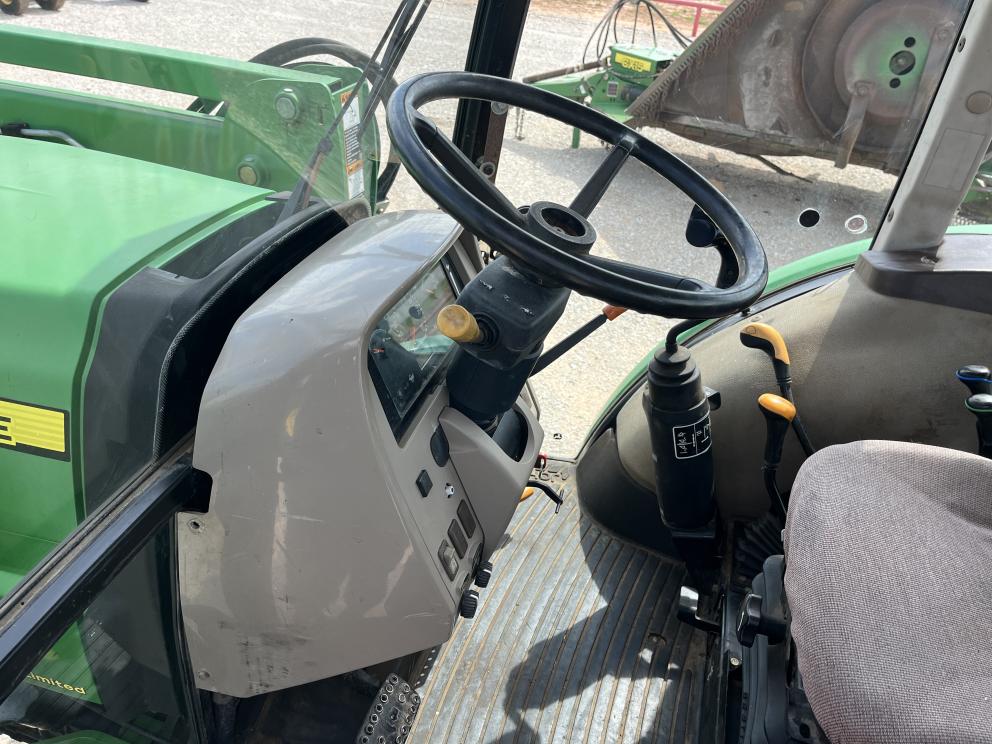 Image for 2011 John Deere 5093E