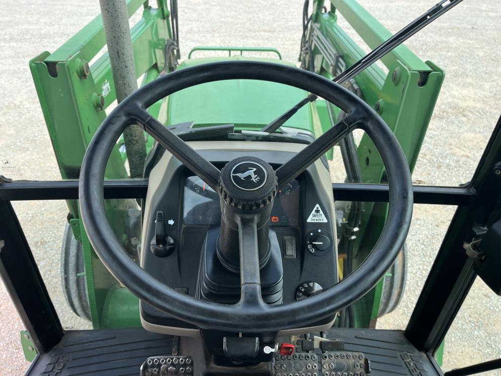 Image for 2006 John Deere 5425