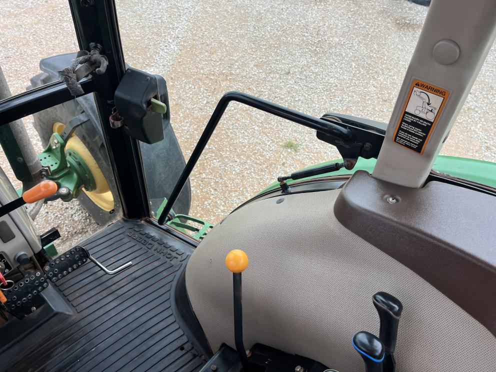Image for 2010 John Deere 6140D