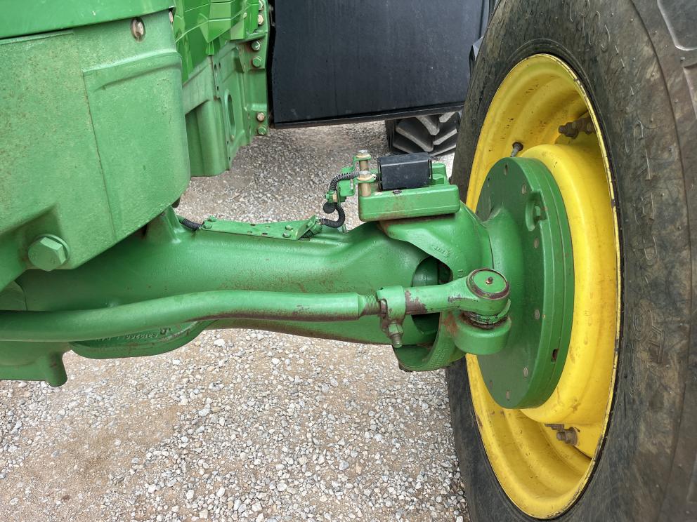 Image for 2012 John Deere 7200R