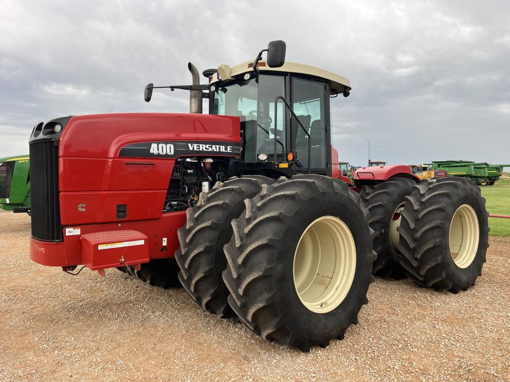 Image for 2010 Versatile 400