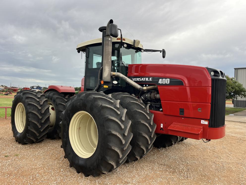 Image for 2010 Versatile 400