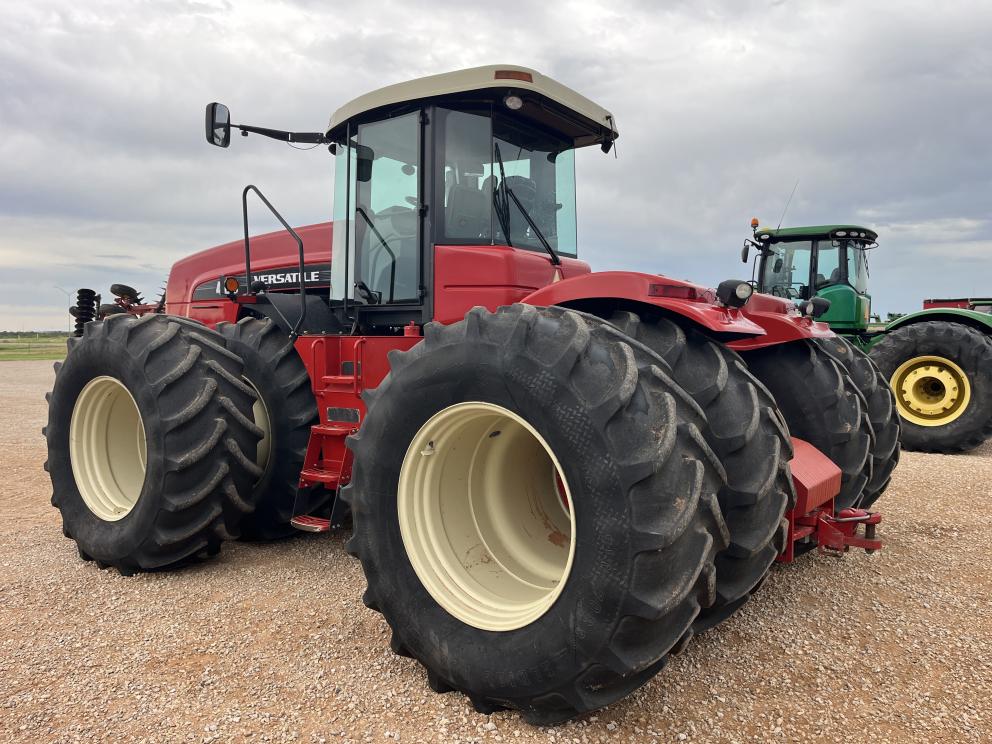 Image for 2010 Versatile 400