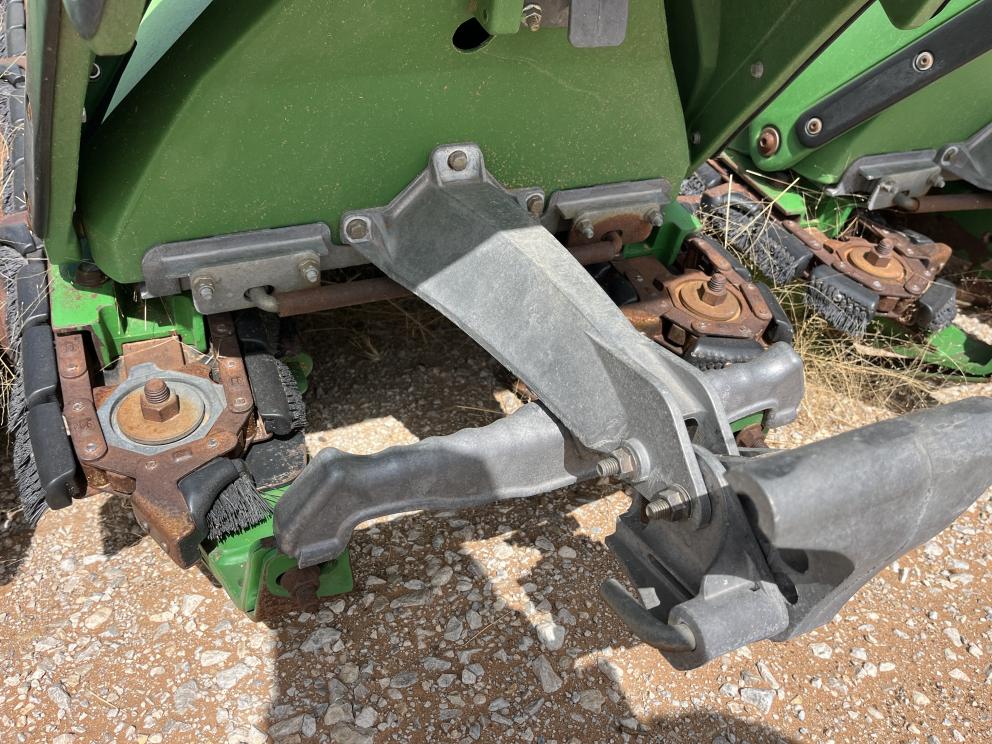 Image for 2011 John Deere 612C