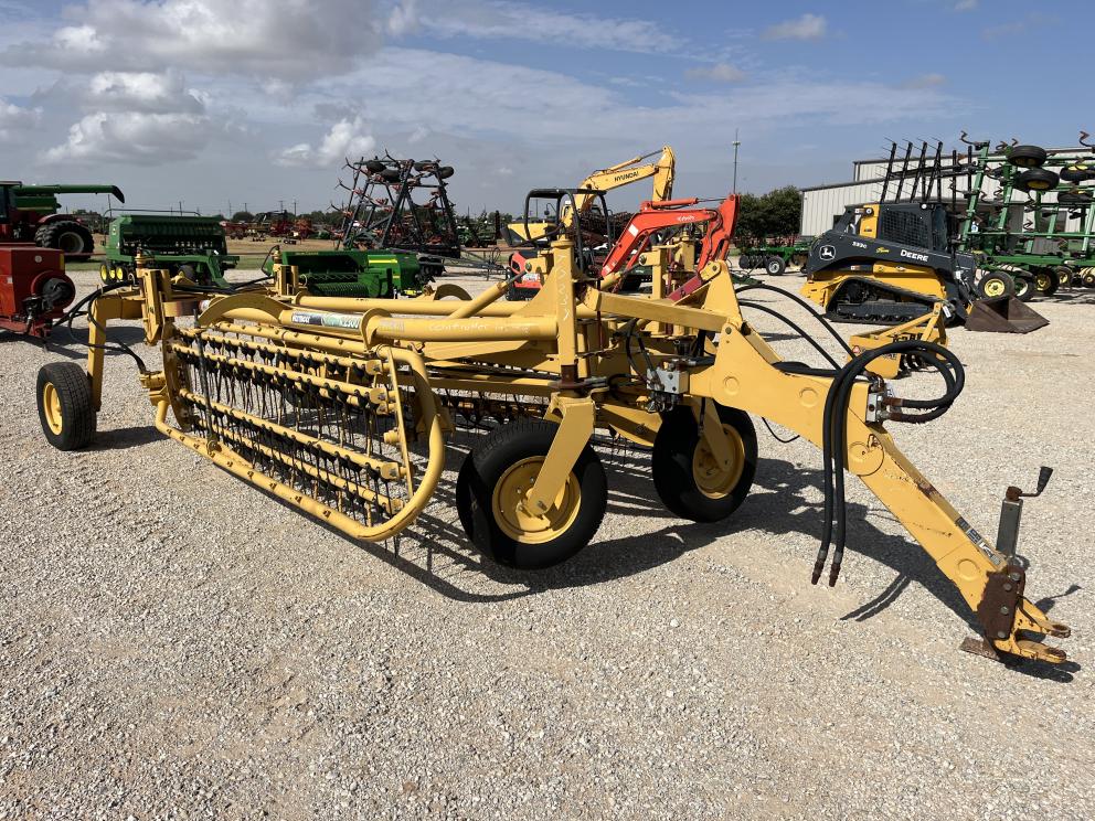 Image for 2007 Vermeer R2300