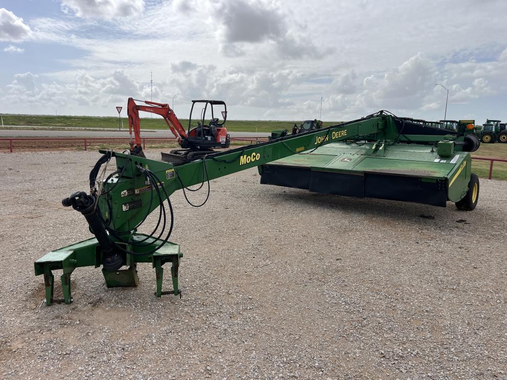 Image for 2012 John Deere 946
