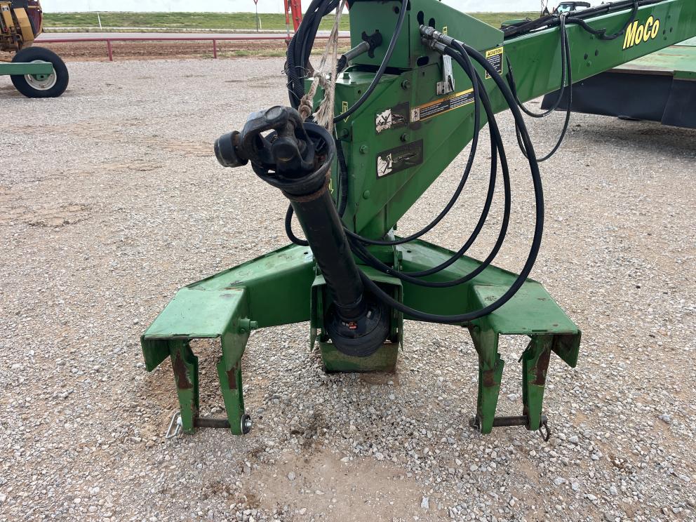 Image for 2012 John Deere 946