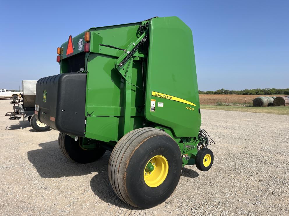 Image for 2021 John Deere 460M