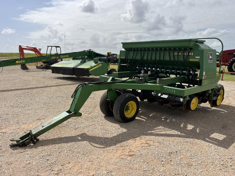 Image for 1998 John Deere 1560