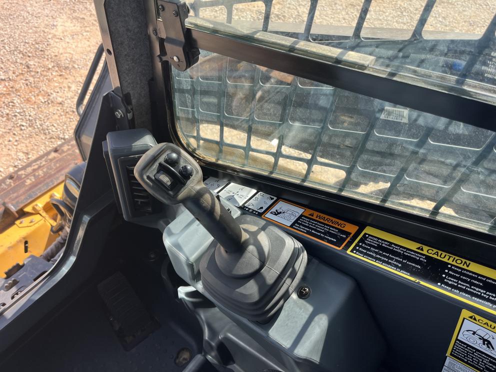Image for 2024 John Deere 333G
