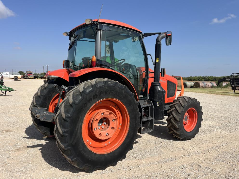 Image for 2021 Kubota M6-141
