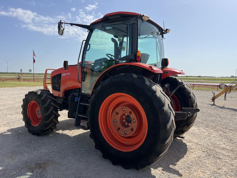 Image for 2021 Kubota M6-141
