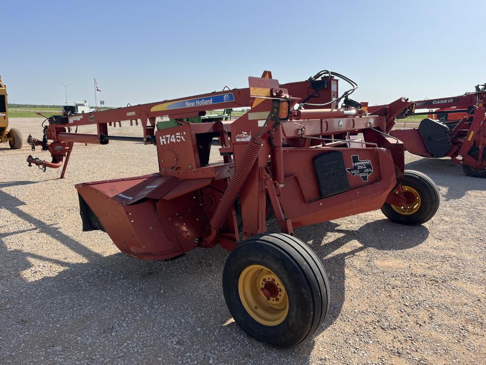 Image for 2010 New Holland H7450