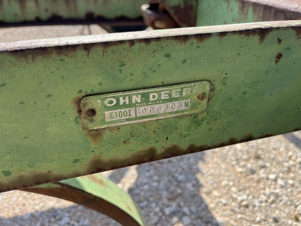 Image for John Deere 100