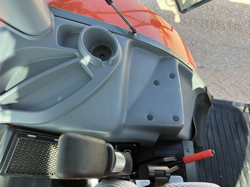 Image for 2021 Kubota M6-141