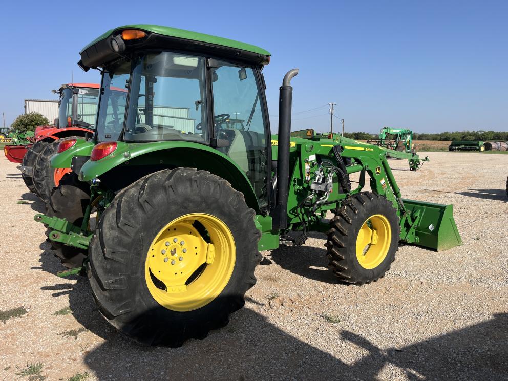 Image for 2019 John Deere 5100E
