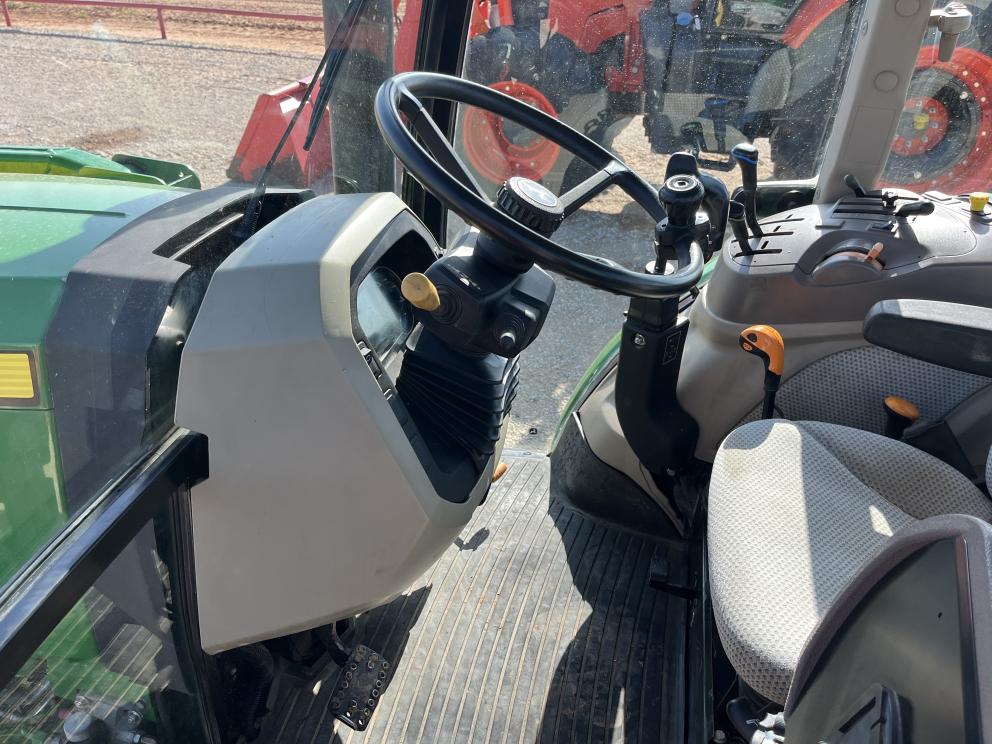 Image for 2019 John Deere 5100E