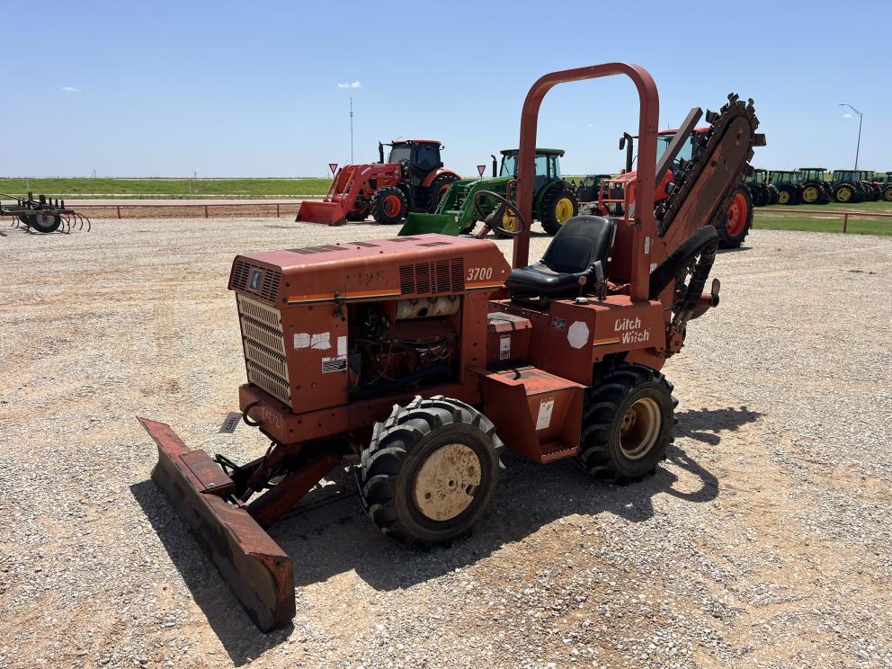 Image for 1999 Ditch Witch 3700