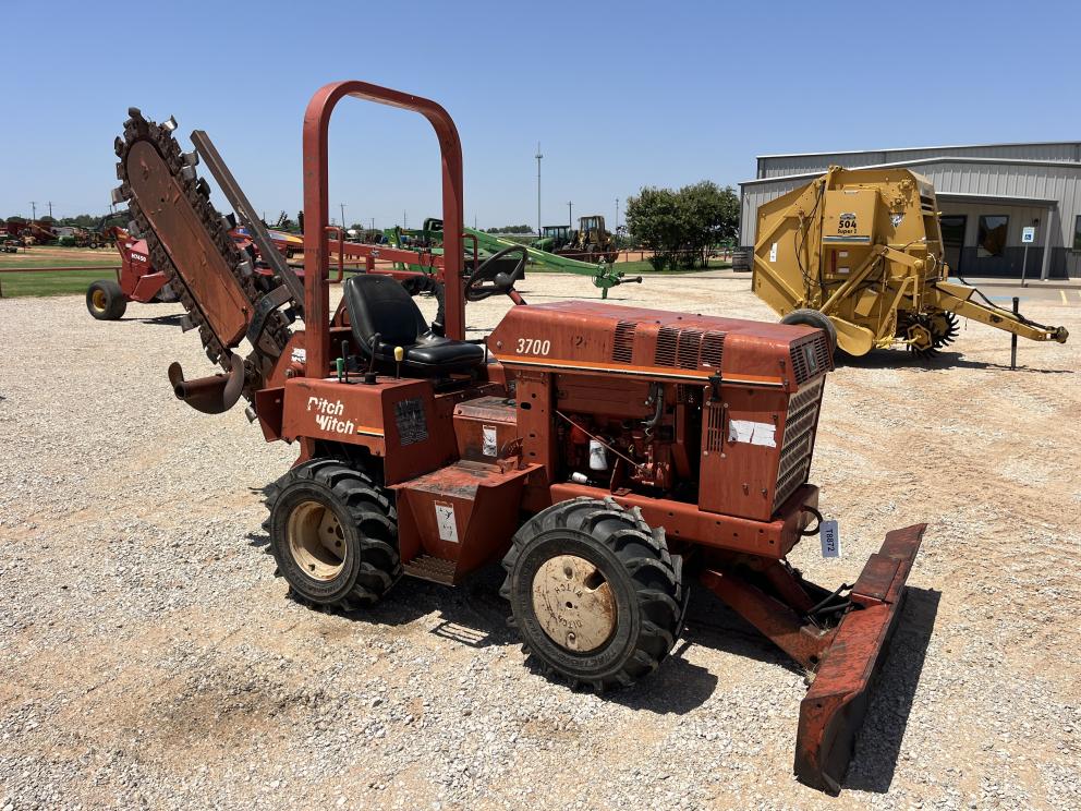 Image for 1999 Ditch Witch 3700