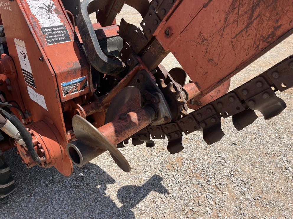 Image for 1999 Ditch Witch 3700